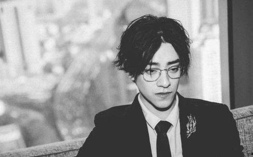 爆料娱乐圈郑云龙是谁啊,揭秘郑云龙是谁？